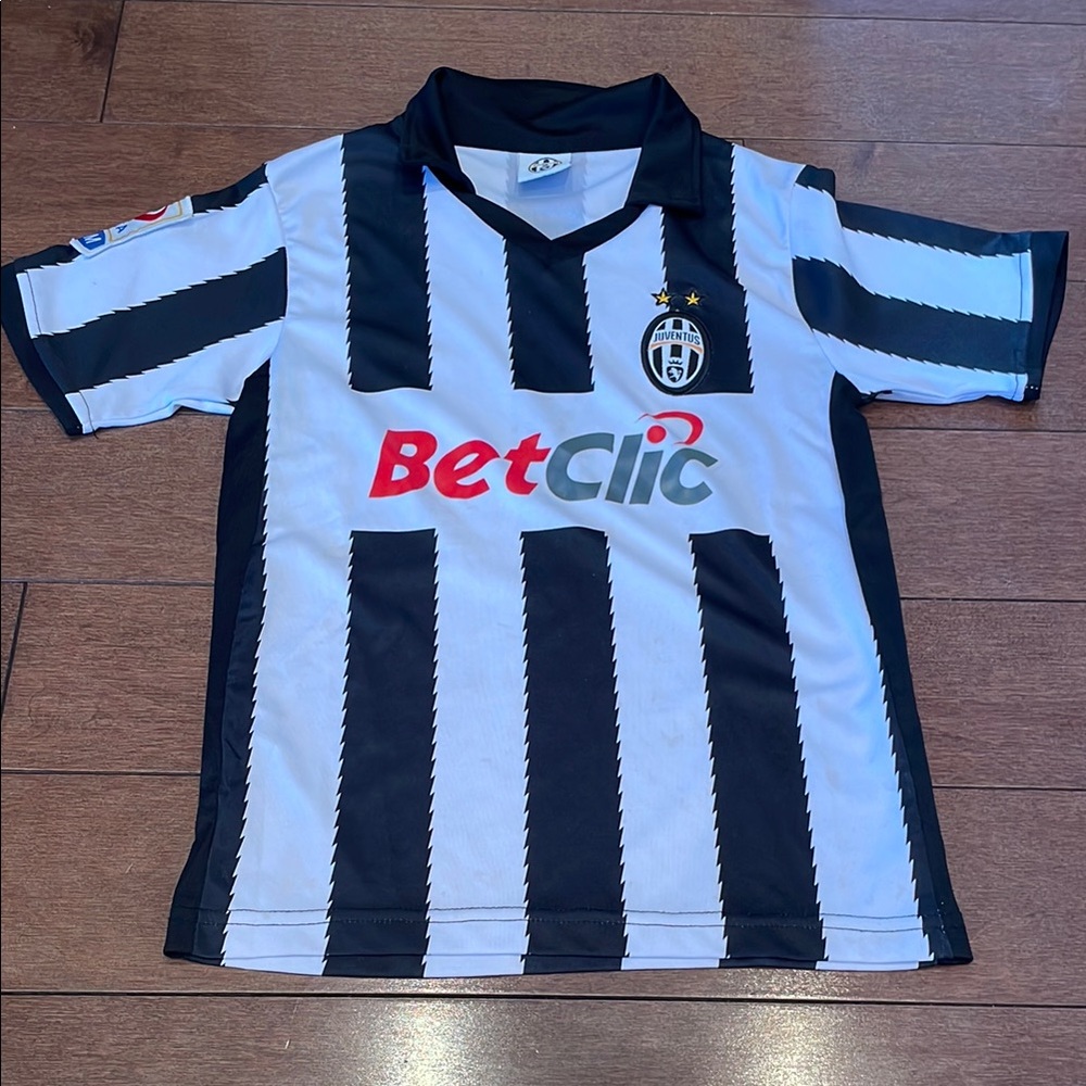 Kids Striped Soccer Jersey - Black and White Juventus